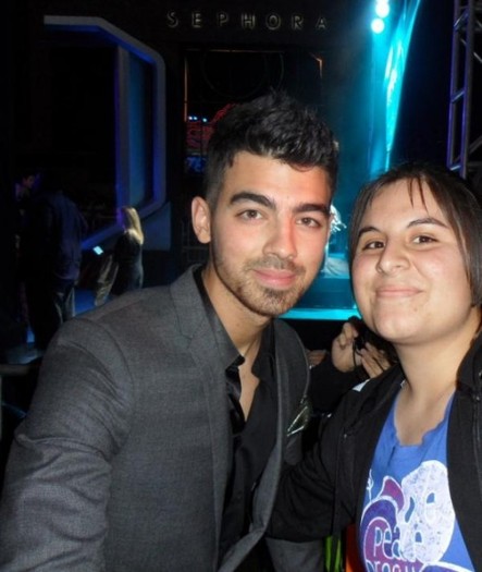 tron011-540x639 - FoR U JoE JoNaS 5