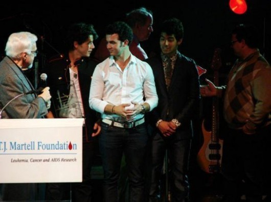 jonas-tj-martell-pictures-63_0-530x397 - FoR U JoE JoNaS 5