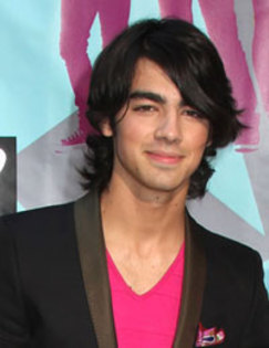 joe-jonas1 - Joe Jonas traficant de aspirina