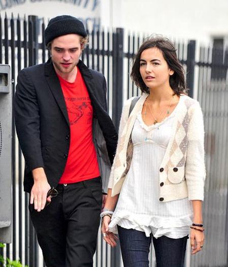 robert-pattinson-si-camilla-belle-indragostiti - Zvon  Camilla Belle inseala pe Joe Jonas cu Robert Pattinson