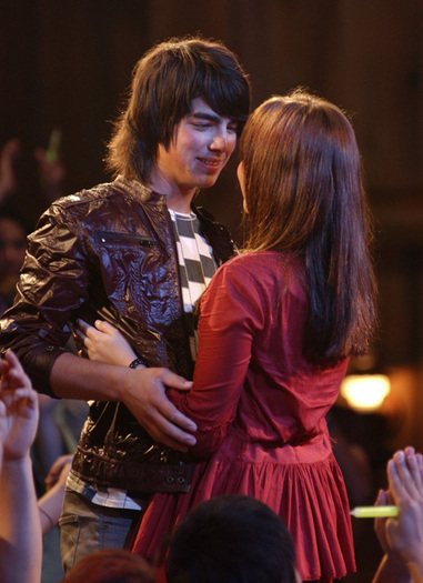 joe-jonas-demi-lovato - FoR U JoE JoNaS 5