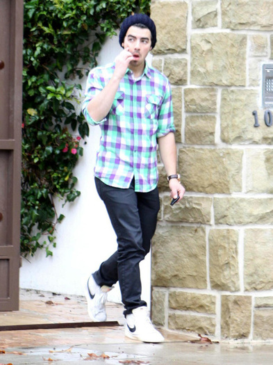 joe-jonas-hilary-duff-01 - FoR U JoE JoNaS 5