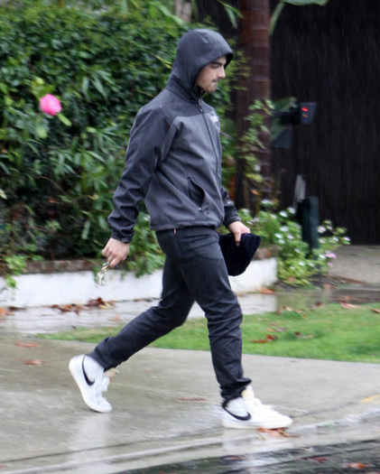 joe-jonas-hilary-duff-05 - FoR U JoE JoNaS 5