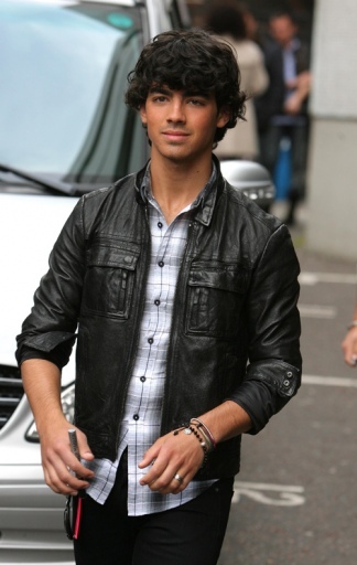 jonas-brothers-londra-15 - FoR U JoE JoNaS 5