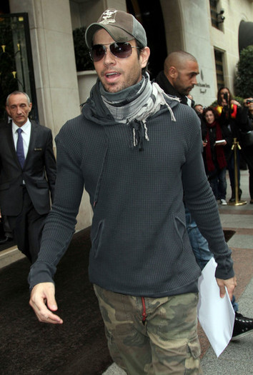 Enrique+Iglesias+Enrique+Iglesias+Leaving+7DiZweAwsvxl