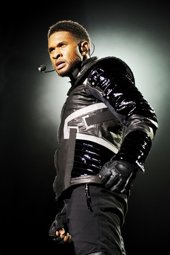 Usher+Usher+Performing+Munich+65uGMR7Jec5l