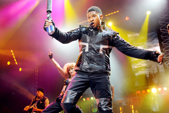 Usher+Usher+Performing+Munich+-gHX3abE-sil