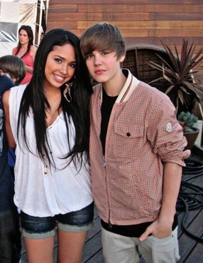 justin-bieber-jasmine o inseala pe selena