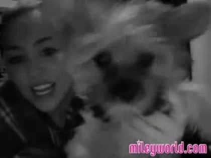 Miley Cyrus add NEW video on MileyWorld 2011 !!!!! 0030