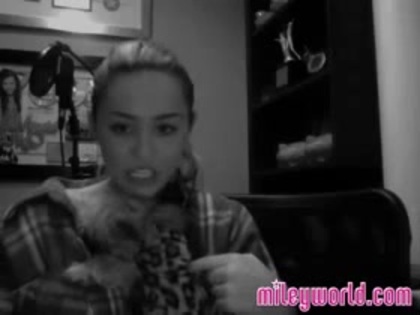 Miley Cyrus add NEW video on MileyWorld 2011 !!!!! 0171