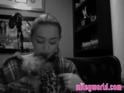 Miley Cyrus add NEW video on MileyWorld 2011 !!!!! 0181
