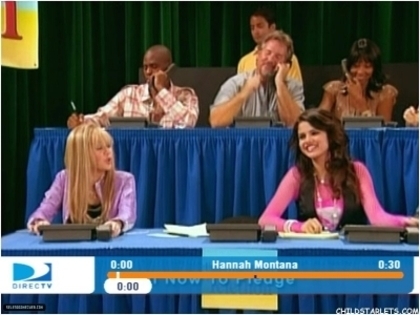 8 - Selena Gomez In Hannah Montana - That s What Friends Are For Captures1