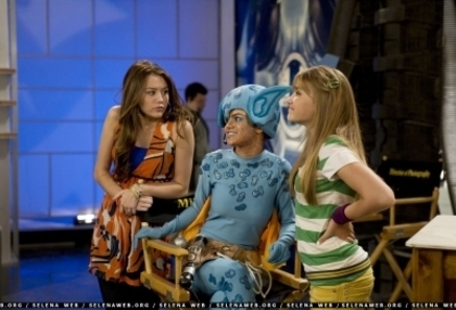 21 - Selena Gomez In Hannah Montana - That s What Friends Are For Captures1