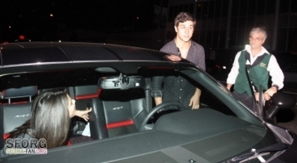 1 - August 27TH Leaving Philippe Chow Restaurant in Hollywood with David Henrie and selena gomez