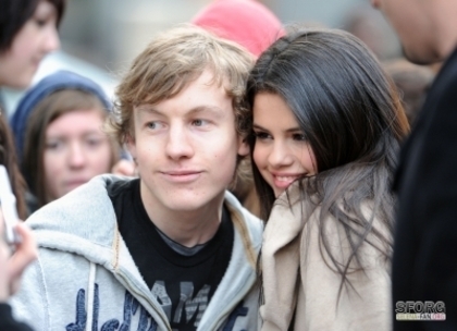 9 - APRIL 5TH - Arriving at the London Studios in London UK selena gomez