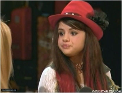 7 - Selena Gomez In Hannah Montana - I want You to Want Me - Captures2