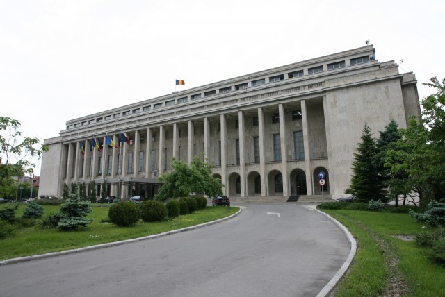 001-palatul-victoria