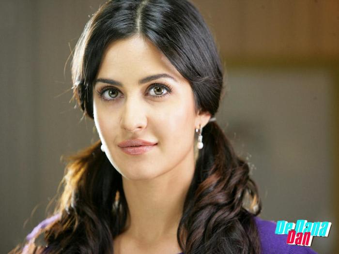 katrina-kaif-hot-de-dana-dan-wallpapers-06 - de  dana dan