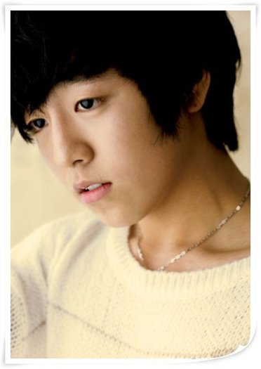 31971_130156020335824_100000242806884_260360_1951853_n - a---lee hyun woo---a