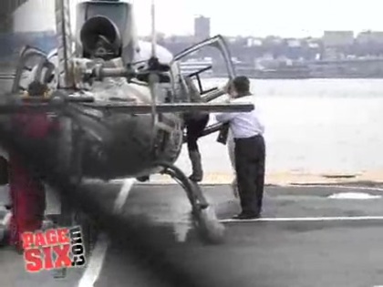 RARE VIDEO. MILEY CYRUS GETTING ON A HELICOPTER 149 - 0-0 MILEY GETTING ON A HELICOPTER-Rare vid