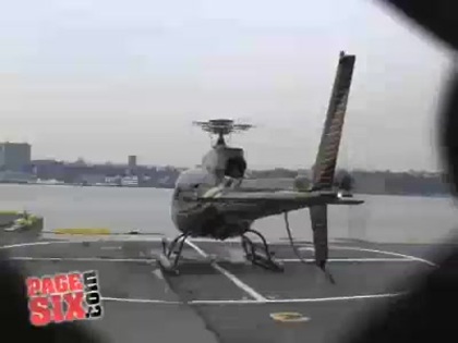 RARE VIDEO. MILEY CYRUS GETTING ON A HELICOPTER 169
