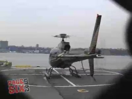 RARE VIDEO. MILEY CYRUS GETTING ON A HELICOPTER 171