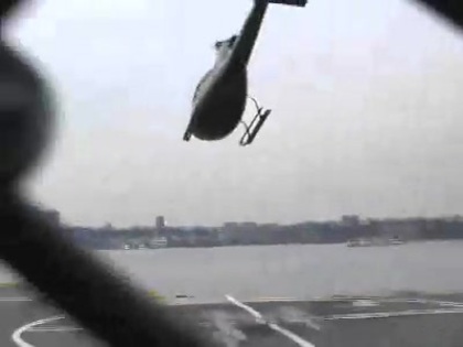 RARE VIDEO. MILEY CYRUS GETTING ON A HELICOPTER 174