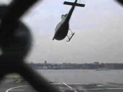 RARE VIDEO. MILEY CYRUS GETTING ON A HELICOPTER 175