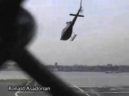 RARE VIDEO. MILEY CYRUS GETTING ON A HELICOPTER 183