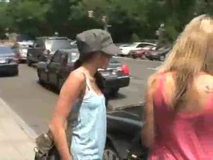RARE VIDEO. MILEY CYRUS IN NEW YORK CITY 52