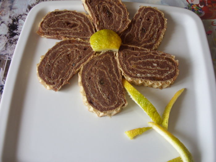 pofta buna....la petale!