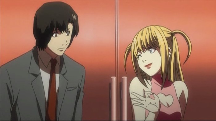 Amandoua suntem privite ciudat de oameni =)) - in Death Note