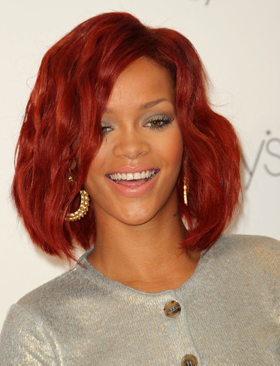Rihanna+Rihanna+Celebrates+Launch+Reb+l+Fleur+hjNnxp2blH0l - Rihanna