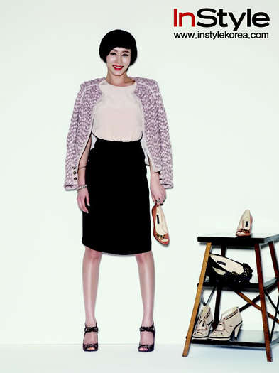 3767fe7e2570e160_parkyejin_instyle_april2011_2