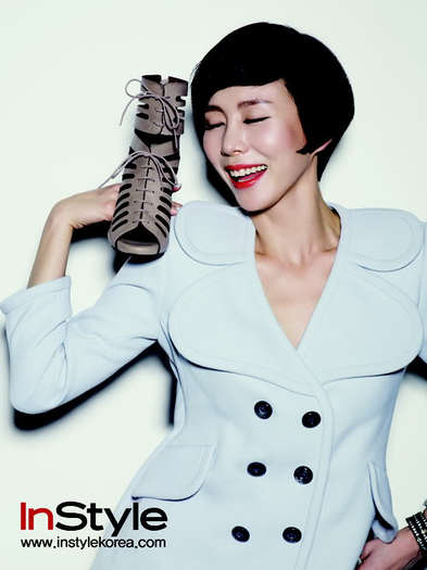1488766412072dff_parkyejin_instyle_april2011_4
