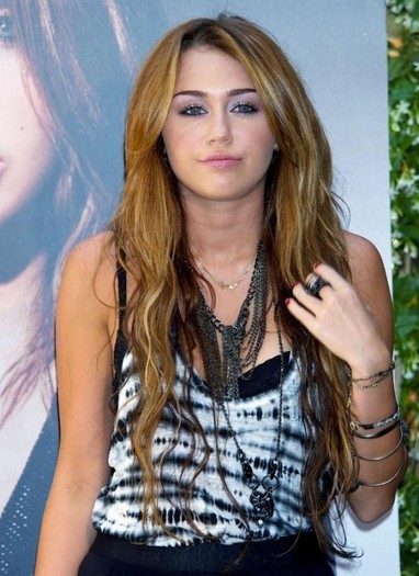 3 - miley cyrus photoshoort3