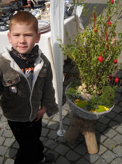 EU SUNT PUIUL.... - TARGUL SASESC DE PASTE la BISTRITA2011