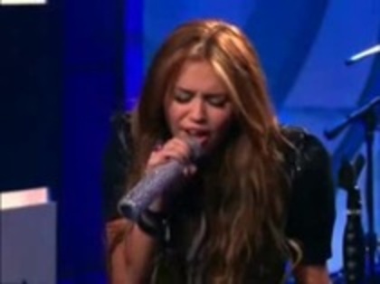 34939835_QRXOOPOXI - Hannah Montana - Wherever I Go - Official Music Video