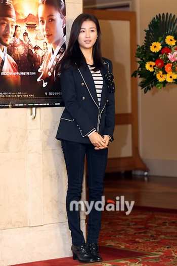 v42q10 - a---park ha sun---a