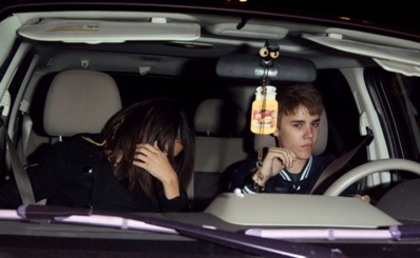 Justin-Bieber-Selena-Gomez-Celebrate-17th-Birthday-PHOTOS-7