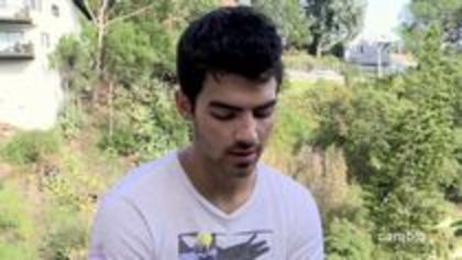 22902241_VCBGKUHSH - Cambio Cares - Joe Jonas On Bullying part 1