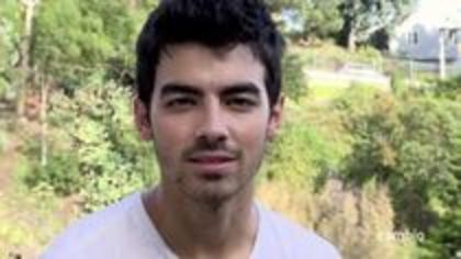 22902337_YLAHMNOPR - Cambio Cares - Joe Jonas On Bullying part 1