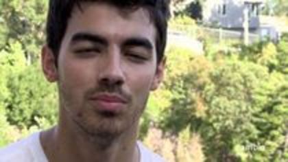 22902456_VRQUNPYHF - Cambio Cares - Joe Jonas On Bullying part 1