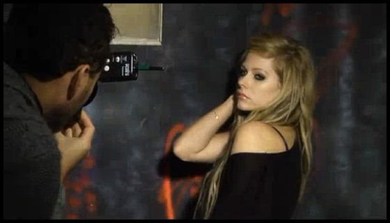 bscap0251 - ALBUM PHOTO SHOOT - Avril Lavigne - Making of Goodbye Lullaby