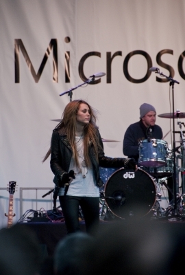  - Miley Cyrus Performs at Microsoft Store