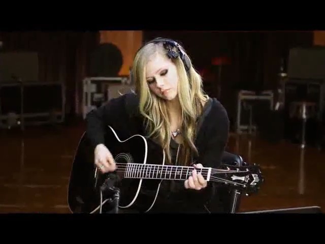 bscap0363 - Avril Lavigne - Making of Cannon Singapore Comercial - Captures by me