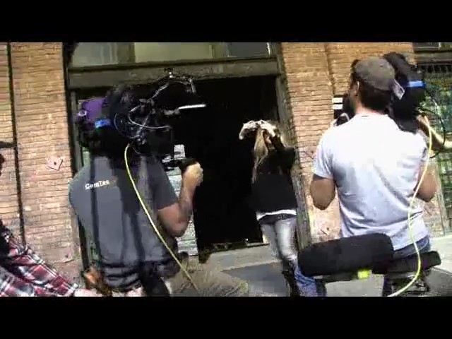 bscap0426 - Avril Lavigne - Making of Cannon Singapore Comercial - Captures by me