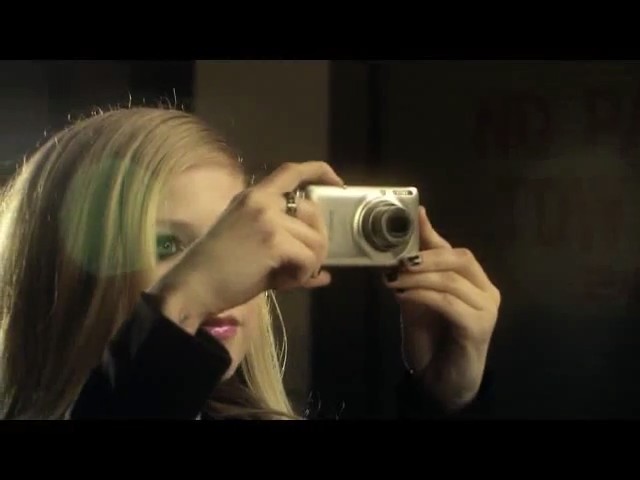 bscap0447 - Avril Lavigne - Making of Cannon Singapore Comercial - Captures by me