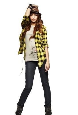 miley-cyrus-758847l-poza - Fanclub Miley