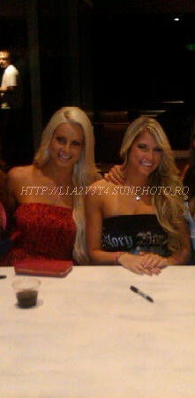 1 (3) - maryse twitter